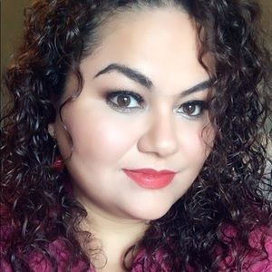 Meet your Posher, Shirley